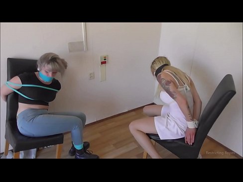 ❤️ Závislá / zviazaná a s roubíkom / dievča v núdzi ❤️ Porno fb na nás